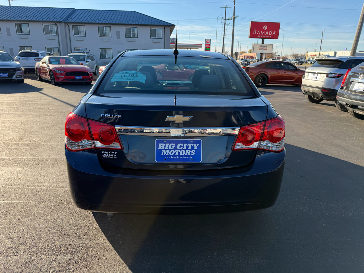 Chevrolet Cruze 4dr Sdn LS 2011 Chevrolet Cruze 4dr Sdn LS 2011