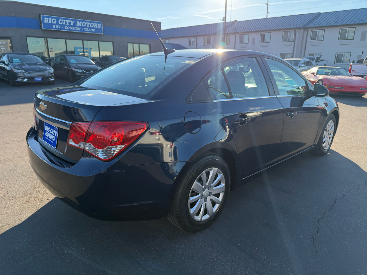 Chevrolet Cruze 4dr Sdn LS 2011 Chevrolet Cruze 4dr Sdn LS 2011