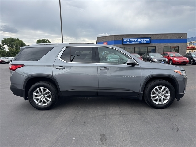 Chevrolet Traverse AWD 4dr LT Cloth w/1LT 2018 Chevrolet Traverse AWD 4dr LT Cloth w/1LT 2018
