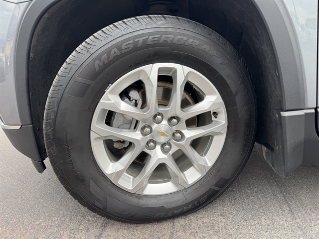 Chevrolet Traverse AWD 4dr LT Cloth w/1LT 2018 Chevrolet Traverse AWD 4dr LT Cloth w/1LT 2018