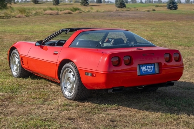 Chevrolet Corvette 2dr Coupe 1995 Chevrolet Corvette 2dr Coupe 1995