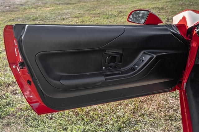 Chevrolet Corvette 2dr Coupe 1995 Chevrolet Corvette 2dr Coupe 1995