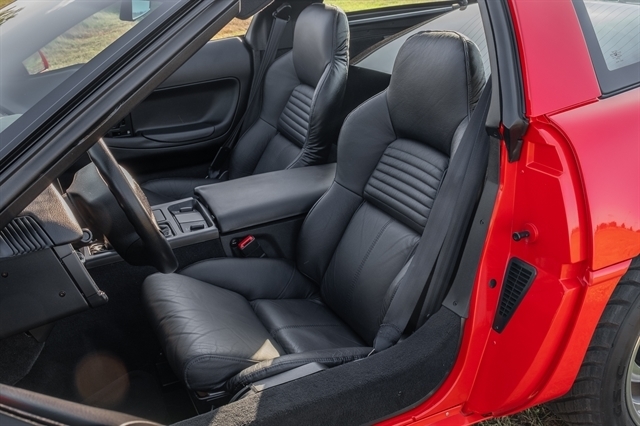 Chevrolet Corvette 2dr Coupe 1995 Chevrolet Corvette 2dr Coupe 1995