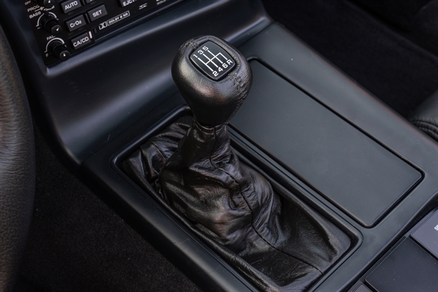 Chevrolet Corvette 2dr Coupe 1995 Chevrolet Corvette 2dr Coupe 1995