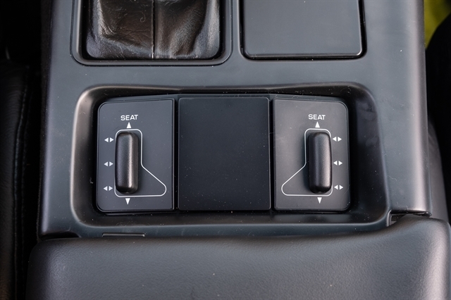 Chevrolet Corvette 2dr Coupe 1995 Chevrolet Corvette 2dr Coupe 1995