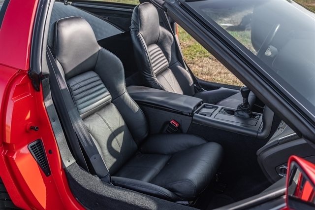 Chevrolet Corvette 2dr Coupe 1995 Chevrolet Corvette 2dr Coupe 1995