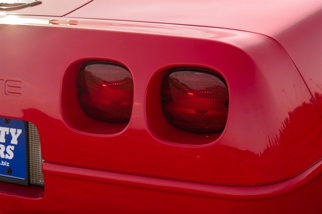 Chevrolet Corvette 2dr Coupe 1995 Chevrolet Corvette 2dr Coupe 1995