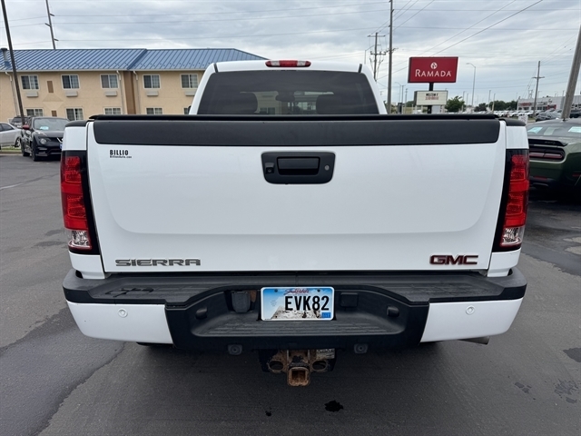 GMC Sierra 2500HD 4WD Crew Cab 153.7" Denali 2014 GMC Sierra 2500HD 4WD Crew Cab 153.7" Denali 2014