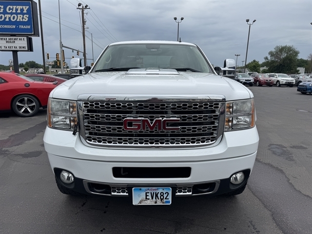 GMC Sierra 2500HD 4WD Crew Cab 153.7" Denali 2014 GMC Sierra 2500HD 4WD Crew Cab 153.7" Denali 2014