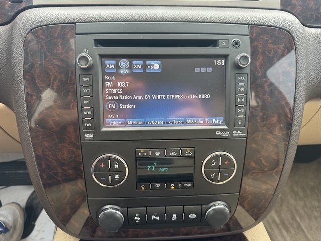 GMC Sierra 2500HD 4WD Crew Cab 153.7" Denali 2014 GMC Sierra 2500HD 4WD Crew Cab 153.7" Denali 2014