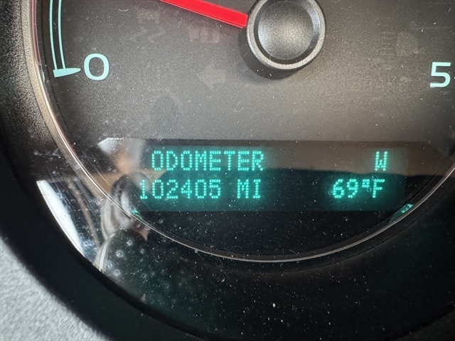 GMC Sierra 2500HD 4WD Crew Cab 153.7" Denali 2014 GMC Sierra 2500HD 4WD Crew Cab 153.7" Denali 2014