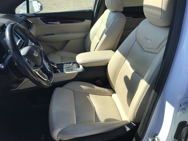 Cadillac XT5 AWD 4dr Luxury 2019 Cadillac XT5 AWD 4dr Luxury 2019