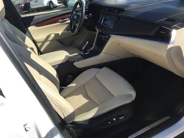 Cadillac XT5 AWD 4dr Luxury 2019 Cadillac XT5 AWD 4dr Luxury 2019