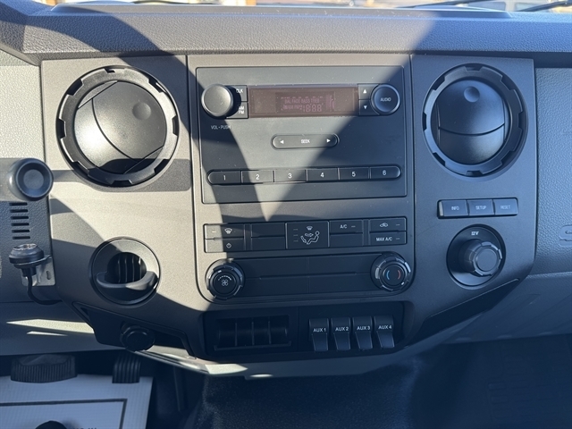 Ford Super Duty F-750 Straight Frame Reg Cab XLT 2012 Ford Super Duty F-750 Straight Frame Reg Cab XLT 2012