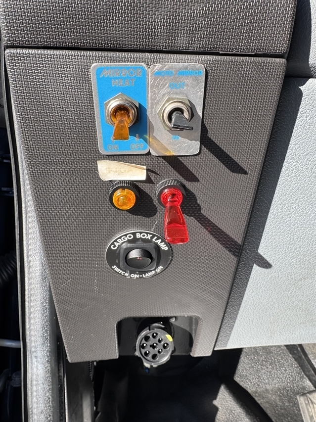 Ford Super Duty F-750 Straight Frame Reg Cab XLT 2012 Ford Super Duty F-750 Straight Frame Reg Cab XLT 2012