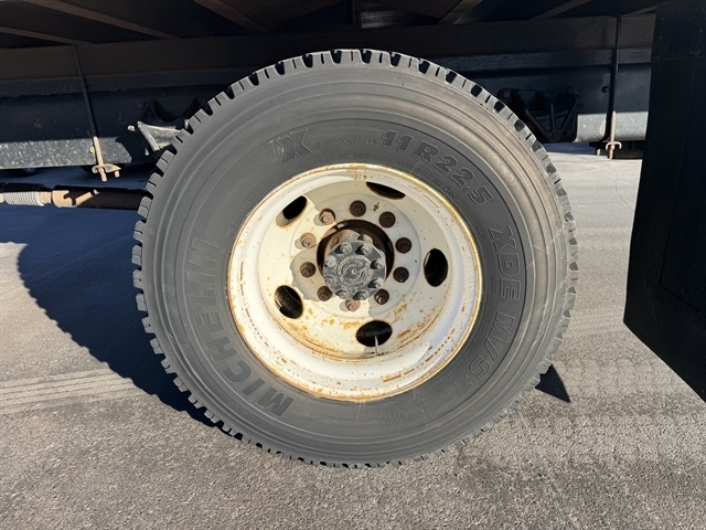 Ford Super Duty F-750 Straight Frame Reg Cab XLT 2012 Ford Super Duty F-750 Straight Frame Reg Cab XLT 2012