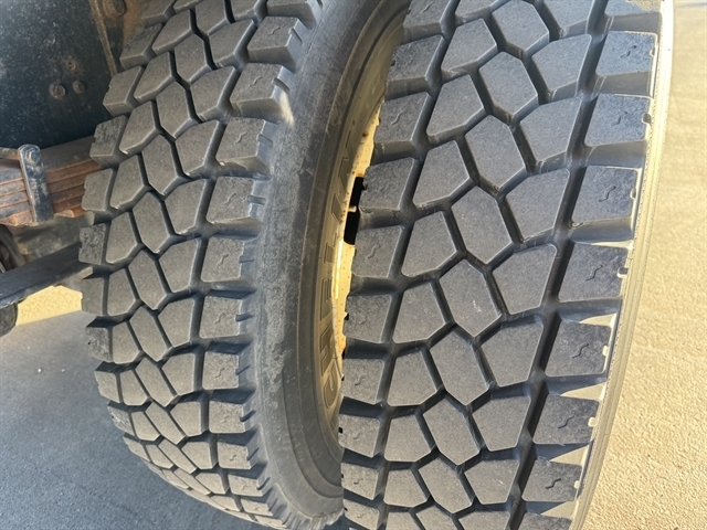 Ford Super Duty F-750 Straight Frame Reg Cab XLT 2012 Ford Super Duty F-750 Straight Frame Reg Cab XLT 2012