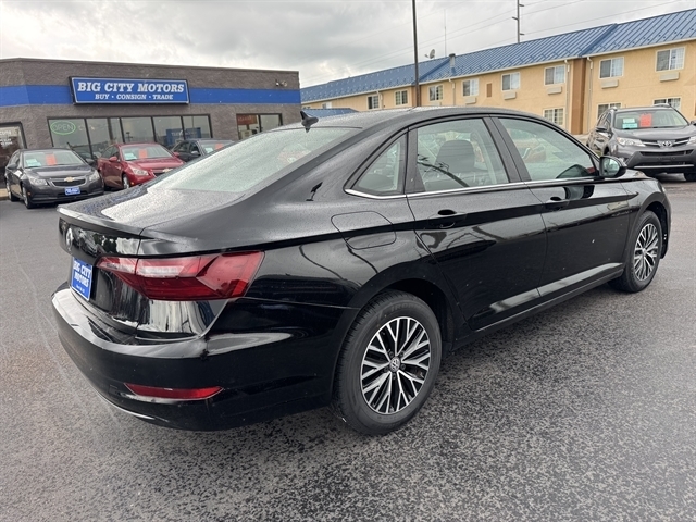 Volkswagen Jetta R-Line Auto 2021 Volkswagen Jetta R-Line Auto 2021