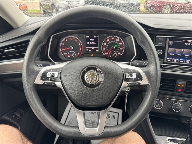 Volkswagen Jetta R-Line Auto 2021 Volkswagen Jetta R-Line Auto 2021