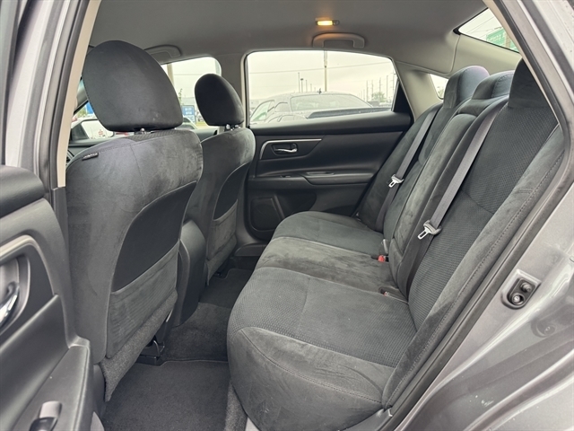 Nissan Altima 4dr Sdn I4 2.5 S 2015 Nissan Altima 4dr Sdn I4 2.5 S 2015