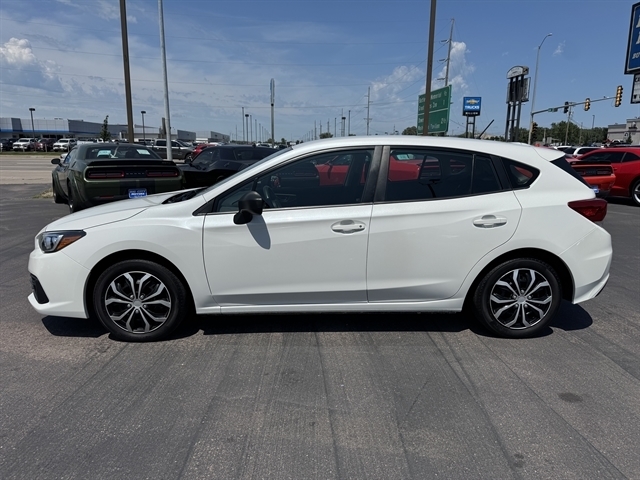 Subaru Impreza 5-door CVT 2022 Subaru Impreza 5-door CVT 2022