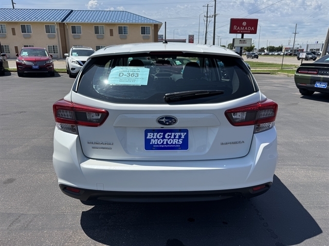 Subaru Impreza 5-door CVT 2022 Subaru Impreza 5-door CVT 2022