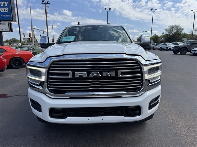 RAM 2500 Laramie 4x4 Crew Cab 6'4" Box 2023 RAM 2500 Laramie 4x4 Crew Cab 6'4" Box 2023