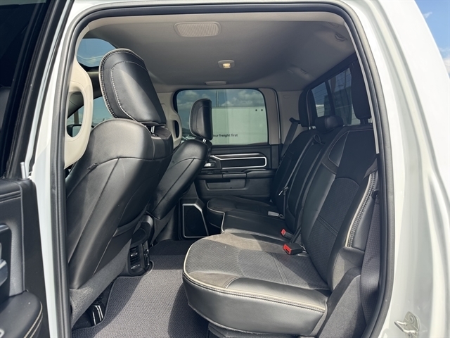 RAM 2500 Laramie 4x4 Crew Cab 6'4" Box 2023 RAM 2500 Laramie 4x4 Crew Cab 6'4" Box 2023