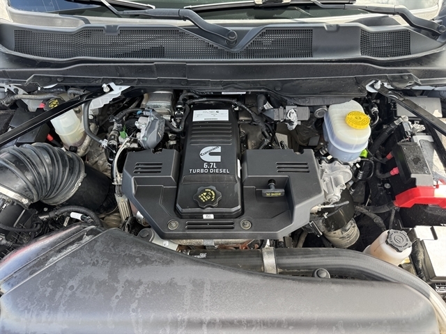 RAM 2500 Laramie 4x4 Crew Cab 6'4" Box 2023 RAM 2500 Laramie 4x4 Crew Cab 6'4" Box 2023