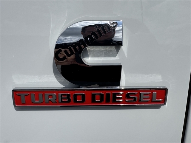 RAM 2500 Laramie 4x4 Crew Cab 6'4" Box 2023 RAM 2500 Laramie 4x4 Crew Cab 6'4" Box 2023