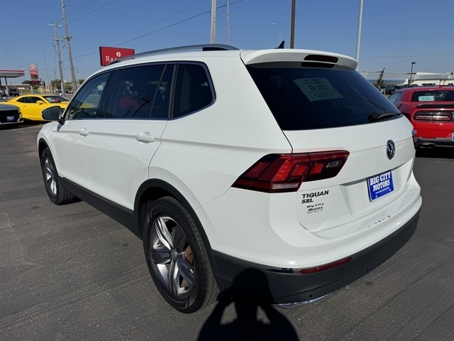 Volkswagen Tiguan 2.0T SE R-Line Black 4MOTION 2020 Volkswagen Tiguan 2.0T SE R-Line Black 4MOTION 2020