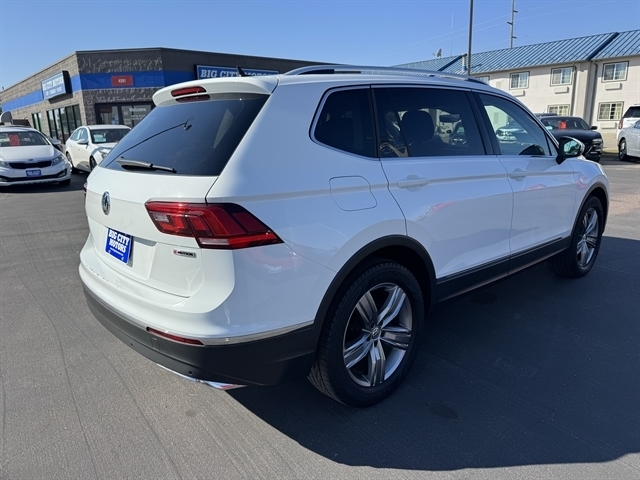 Volkswagen Tiguan 2.0T SE R-Line Black 4MOTION 2020 Volkswagen Tiguan 2.0T SE R-Line Black 4MOTION 2020