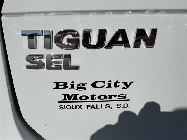 Volkswagen Tiguan 2.0T SE R-Line Black 4MOTION 2020 Volkswagen Tiguan 2.0T SE R-Line Black 4MOTION 2020