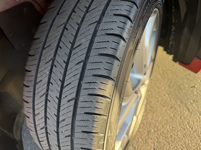 Nissan Sentra 4dr Sdn I4 CVT SR 2013 Nissan Sentra 4dr Sdn I4 CVT SR 2013