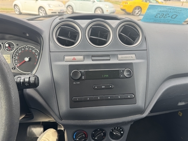 Ford Transit Connect 114.6" XL w/side & rear door privacy glass 2012 Ford Transit Connect 114.6" XL w/side & rear door privacy glass 2012