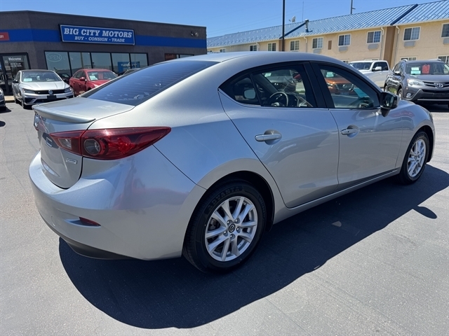 Mazda MAZDA3 4dr Sdn Auto i Touring 2014 Mazda MAZDA3 4dr Sdn Auto i Touring 2014