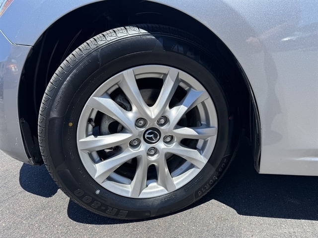 Mazda MAZDA3 4dr Sdn Auto i Touring 2014 Mazda MAZDA3 4dr Sdn Auto i Touring 2014