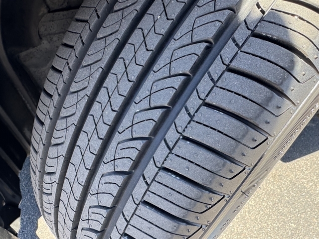 Mazda MAZDA3 4dr Sdn Auto i Touring 2014 Mazda MAZDA3 4dr Sdn Auto i Touring 2014