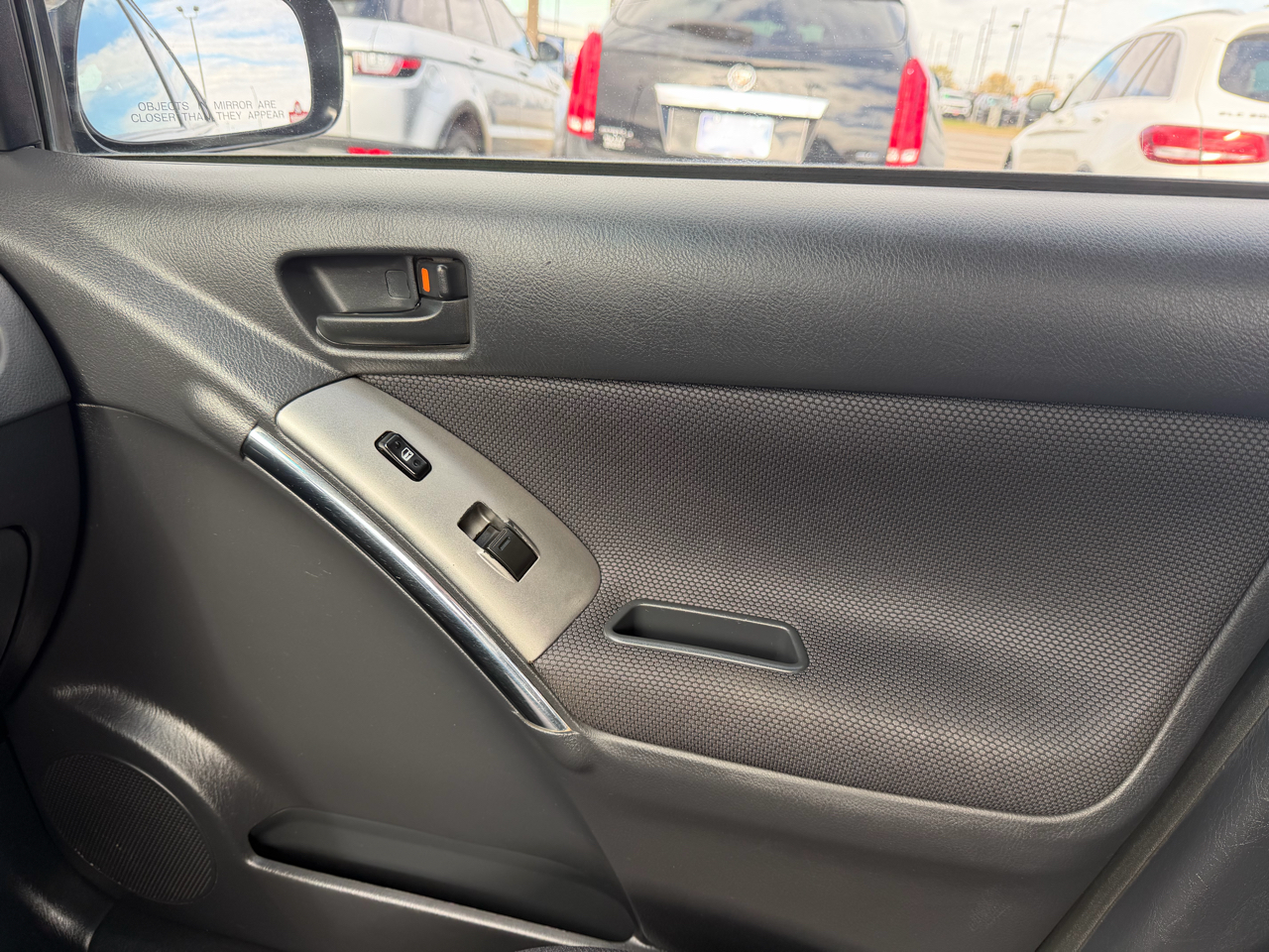 Pontiac Vibe  2004 Pontiac Vibe  2004