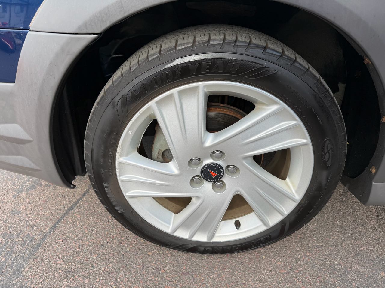 Pontiac Vibe  2004 Pontiac Vibe  2004