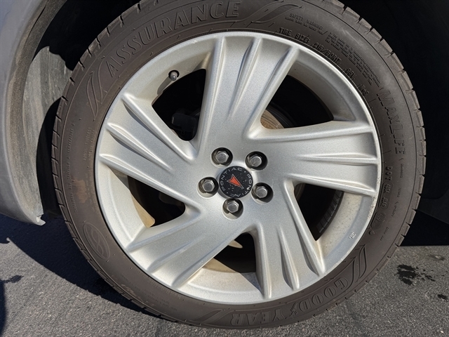 Pontiac Vibe  2004 Pontiac Vibe  2004