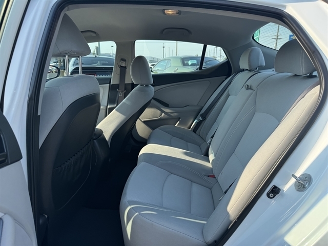 Kia Optima 4dr Sdn LX 2013 Kia Optima 4dr Sdn LX 2013