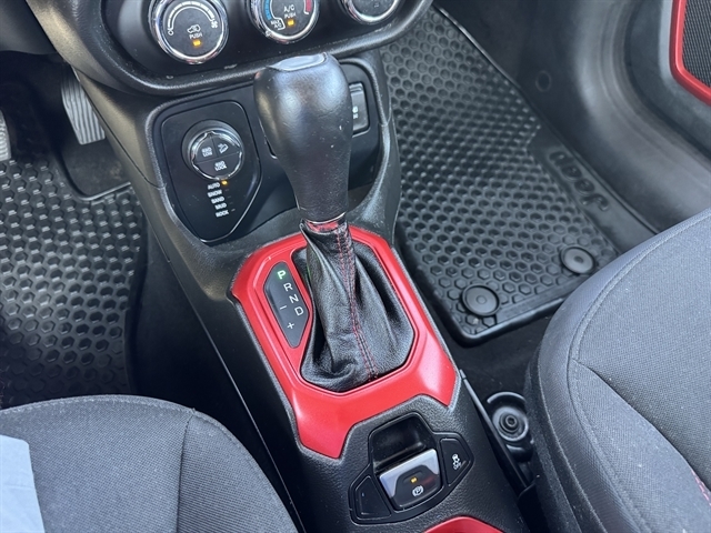 Jeep Renegade 4WD 4dr Trailhawk 2016 Jeep Renegade 4WD 4dr Trailhawk 2016