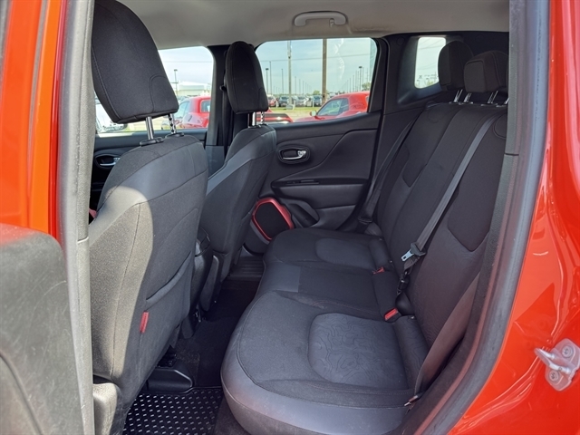 Jeep Renegade 4WD 4dr Trailhawk 2016 Jeep Renegade 4WD 4dr Trailhawk 2016