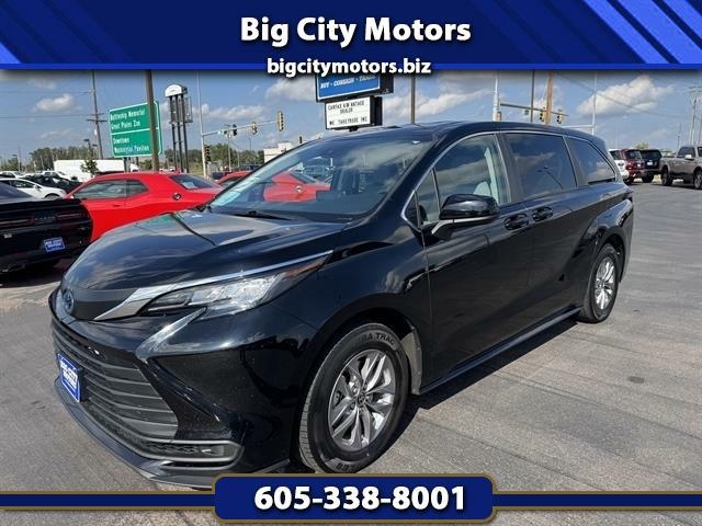 Toyota Sienna LE AWD 8-Passenger (Natl) 2022