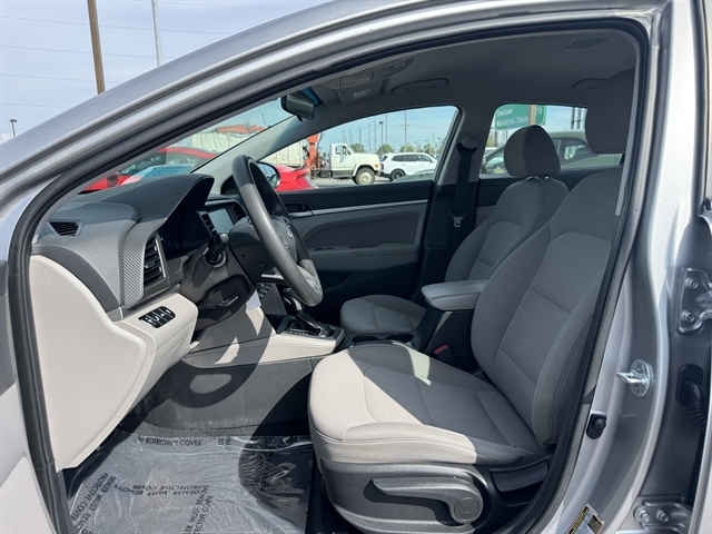 Hyundai Elantra SEL IVT 2020 Hyundai Elantra SEL IVT 2020