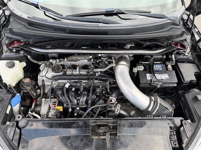 Hyundai Veloster 3dr Cpe Man Turbo R-Spec 2015 Hyundai Veloster 3dr Cpe Man Turbo R-Spec 2015