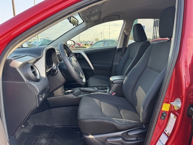 Toyota RAV4 AWD 4dr LE (Natl) 2015 Toyota RAV4 AWD 4dr LE (Natl) 2015