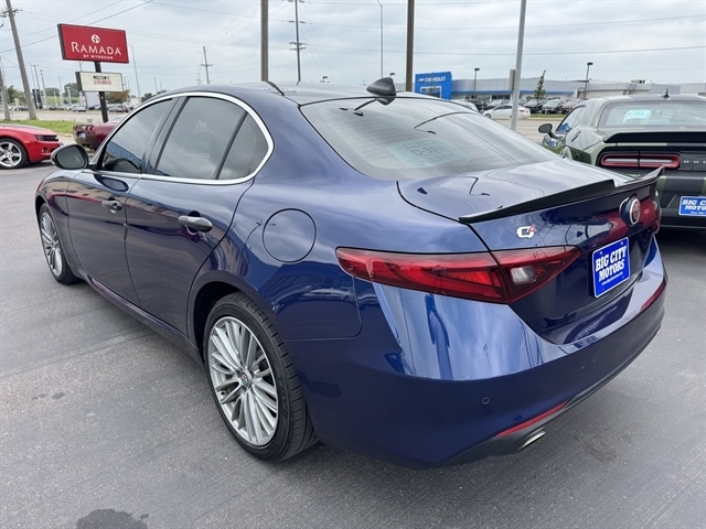 Alfa Romeo Giulia Ti Lusso AWD 2018 Alfa Romeo Giulia Ti Lusso AWD 2018