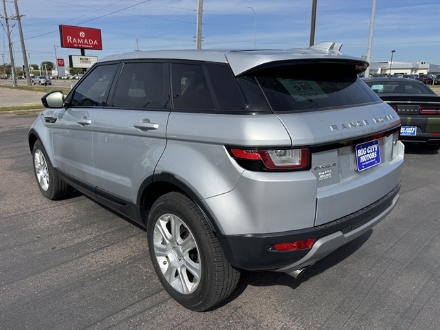 Land Rover Range Rover Evoque 5 Door SE 2018 Land Rover Range Rover Evoque 5 Door SE 2018